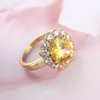 Mode Tillbehör Sparking Rose Gold Natural Yellow Zircon Ringar för Kvinnor Fashion Party Ring Smycken Gift