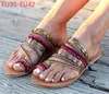 Nuevo pulgar hecho a mano que cubre zapatillas de diseñador de gran tamaño para mujer, sandalias de playa casuales, zapatos de tacón plano para mujer no1705