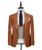 Классический One Button Красивый Groomsmen Пик нагрудные Groom Tuxedos Мужские костюмы Свадебные / Prom Best Man Blazer (куртка + брюки + жилет + Tie) W99