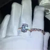 ベカロンパーティーフィンガーリングセットローズゴールド充填925シルバーオーバルカットダイヤモンドパーティー結婚指輪の女性ファッションジュエリー