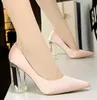 Hot Sale-Plus Größe 34 bis 40 41 42 43 Sexy High Heels spitze Pumps Süßigkeiten bunte Satinschuhe 12 Farben Frauen Designerschuhe