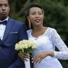 Robes de mariée sirène en dentelle à manches longues africaines 2020 encolure dégagée froncé balayage train robes de mariée robes de mariée avec boutons