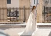 Robes de mariée magnifique Berta Sirène avec Cape Haute manches longues en dentelle robes de mariée de laine reine robe de mariée de plage arrière