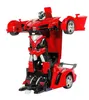 Rimborso danni 2In1 RC Auto Sportiva Trasformazione Robot Modelli Telecomando Deformazione Giocattolo da combattimento RC Regalo per bambini