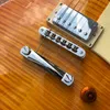 One -Piece -Hals Ein -Stück -Körper -E -Gitarren -Upgrade Tuneomatic Bridge Gitarre Tiger Flame Standard Guitar3901140