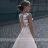 3d kwiaty Perły Czeski Suknie Ślubne Sądzie Długie 2020 V-Neck See Chociaż Back Beach Bridal Party Dress Summer Wedding Gowns Plus