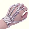 Nachtclub Gothic Punk Schedel Vinger Armbanden voor Vrouwen Skeleton Bone Hand Armbanden Armbanden 2019 Kerst Halloween Gift236r