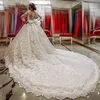 2019 년 새로운 패션 웨딩 드레스 보석 깎아 지른 목 레이스 아플리케 환상 긴 소매 신부 가운 법원 열차 나비 계층 웨딩 드레스
