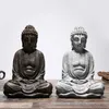 estátuas de jardim zen.