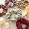 50pcs Kobiet Lady Girl Hair Hairband Pure Color Pu Pu Festestine Sport Dance Scrunchie Elastyczne włosy Ring2192627