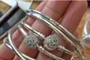 Högkvalitativ 100% 925 Sterling Silver Beauty Beast Bangle med Clear CZ Passar European Pandora Style Smycken Charms och pärlor