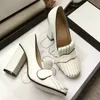 2022 Brev Bow Knot High Heel Shoes Kvinnor Runway Pekad Toe Heel Woman Gladiaor Sandals Lady Design Mesh Flat