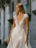 2020 Berta Syrenka Koronki Suknie ślubne z odłączanym pociągiem Głębokie V Neck 3D Appliqued Suknie ślubne Zroszony Plus Size Tulle Robes de Mariée