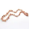 Designer Nytt lyxmodemärke T Letter U Shape Necklacetemperament för kvinnor Charm Love Halsbandsmycken Whole250Z