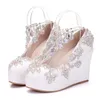 Cuñas zapatos de tacón alto con correas de tobillo de cristal Moda Ab Crystal Bridal Shoes de boda más tamaño Madre de la zapata de novia