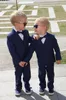 Navy Boys Formal Passar Middag Tuxedos Liten pojke Groomsmen Barn Barn Special Occasion Suit Formal Wear (Jacka + Byxor)