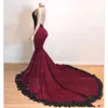 2019 Yeni Ucuz Saten Mermaid Uzun Abiye Dantel Aplikler Boncuklu Halter Backless Sweep Tren Örgün Akşam elbise Balo Parti Elbiseler