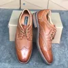 Män Formell Business Dress Skor Designer Toppkvalitet Oxford Man Casual Skor Äkta Läder Brogue Skor Bröllopsfest Loafers Stor Storlek