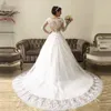 مدهش الدانتيل الطويل الأكمام كرات فساتين الزفاف 2020 Vestido de Noiva Robe de Mariee Illusion Back Wedding Deths