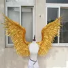 NOUVEAU! Belles ailes de plumes d'ange dorées costumées pour le mariage Photographie Display Party décorations de mariage EMS Livraison gratuite