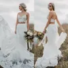 Chic Two Pieces Lace Wedding Dresses Spaghetti Pescoço V vestidos de noiva A Linha de Tulle Trem da varredura Appliqued Vestido De Novia