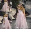 2019 Barato Lindo Rosa Jóia Pescoço Longo Lace Boho Vestidos Da Menina de Flor Filha Da Criança Bonita Crianças Pageant Primeira Comunhão Santamente Vestido