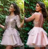 Pink Homecoming Dusty Robes Bijouaux Sheer Neck Illusion Cologe à plusieurs niveaux Applique Applique Graduation Farty Prom Ball Robes