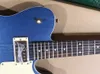 Guitare électrique bleue à vente directe d'usine avec pickguard crème, touche en palissandre, peut être personnalisée à la demande
