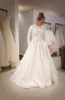 2019 Neues A-Linien-Satin-Muslim-Brautkleid mit langen Ärmeln, Spitzenapplikationen, hohem Juwelenausschnitt, bescheidenes Brautkleid mit Taschen