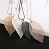 Designer Leaf Pendant Necklace Gold Chain Sweater Necklace Fashion Charm Necklaces for Women Men Statement Jewelry Gift