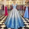 Ombre Balo Kıyafetleri 2019 Balo V Boyun Cap Kollu Quinceanera Dökümlü Etek Backless Örgün Parti Olay Törenlerinde Anne Kızı Törenlerinde