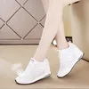 Vendita calda scarpe casual alta maglia traspirante moda sport casual pendenza del vento con scarpe singole di altezza aumentata