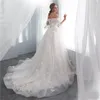 Элегантные линии, бисером Свадебные платья с рукавами Половина 3D Цветочный аппликация Свадебные платья Тюль Sweep Поезд халат де mariée