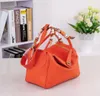 خزانة الطب الجديدة في Baotou Layer Cowhide Coulder Bag Leather Handbag Girls Women Totes Totes Designer Brand Name289T