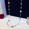 Collier de perles complet de styliste pour femmes, bijoux avec fleurs, Double chaîne de pull, longs colliers élégants, cadeau pour filles