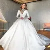 2020 Crystals Wedding Dresses vestidos de novia Long Sleeves Satin Ball Gown Vintage Wedding Dress Luxury robes de mariée