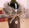 Neue Wein-Abdeckung mit Bogen-Plaid Leinen Flasche Kleidung mit Fluff Kreative Weinflasche Abdeckung Mode Weihnachtsdekoration