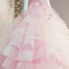 Vente chaude à plusieurs niveaux robes de demoiselle d'honneur pour le mariage 3D Appliqued perles Pageant robes hors de l'épaule robe de bal Tulle robe de première communion