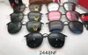 Nom de la marque Square Sunglasses Designer Eyewear Mens / Womens Fashion Luxury 2448 Black Verres Green Lens 53mm238V