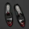 Klasik Parti 1025 İtalyan zarif coiffeur mokasenler Erkekler için resmi ayakkabılar gelinlik üzerine kayar