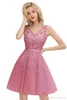 Designer Borgonha Tulle Homecoming Vestidos 2020 A Linha V Neck Apliques Ruffles Corset Voltar Curto Cocktail Prom Vestidos CPS13384763700