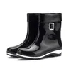 Het försäljning-söt regn stövlar vinter varm halv stövlar avslappnad stor storlek 36-41 Vattentät gummi skor glida på damer kvinnliga arbetskläder