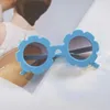 INS Kids Sunglasses Cute Flowers Candy Color Boys Girls Children Sunglasses Summer Fashion Sunglasses Sun Glasses Beach Toy