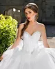 Splendido abito da ballo abito da sposa con una grande sottoveste 2024 Vestido De Noiva Princesa perline collo di cristallo pizzo abiti da sposa bianchi