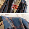 カジュアルメンズ3四半期シャツ日本のストリートウェアチェック柄ストライプ韓国のシャツのための韓国のシャツビンテージの化学メンズ服