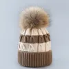 Fashion-2017 Winter Echte wasbeerbont bal cap pom poms muts vrouwen meisje hoed knitbeanies cap bnew dikke vrouwelijke cap 5 kleuren