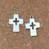 100 sztuk Antique Silver Alloy Hollow Cross Charm Koraliki Wisiorki Do Biżuterii Making Bransoletka Naszyjnik DIY Akcesoria 17x25mm