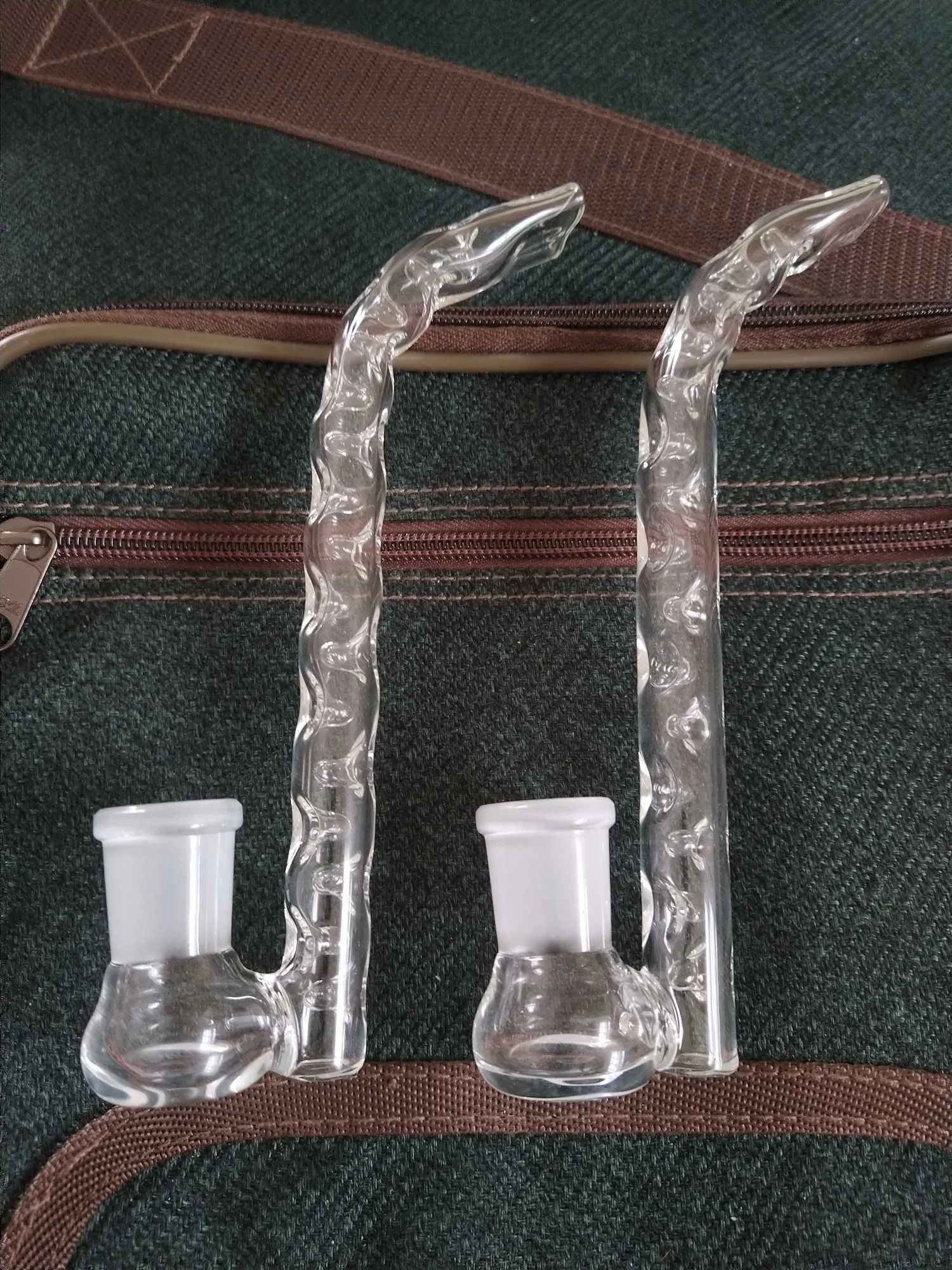 Tube de diamètre 16mm 18.8mm connecteur femelle verre narguilé buse  adaptateur d'arc avec trou concave J crochet fossette tuyau de pistolet à  eau