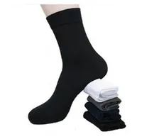 Partihandel-herr socka nya heta kalla strumpor billigaste! 10Pairs / parti bambu fiber sommar-vår sport klassisk sock fri storlek passar för alla