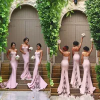 新しいデザイナーピンクのセクシーな人魚の花嫁介添人のドレススパゲッティストラップレースアップリケ背中の結婚式のゲストメイドの名誉ドレス